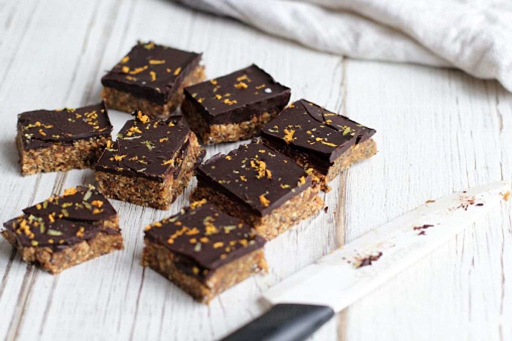 Raw protein bars