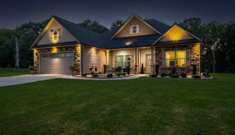 Wholesaling real estate