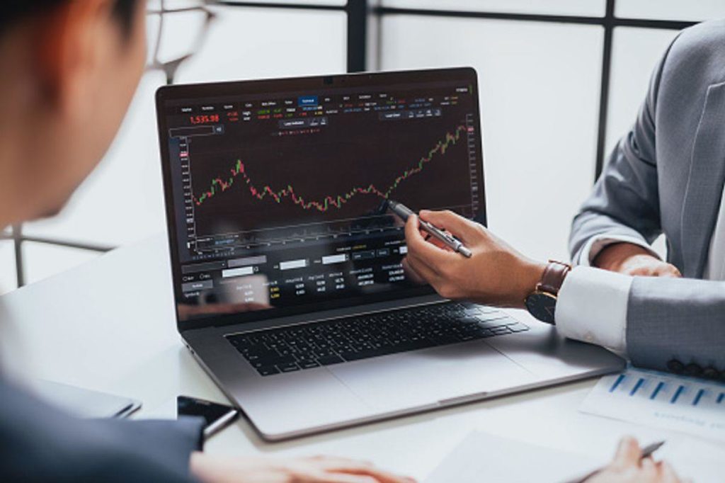 best expert advisor for mt4
