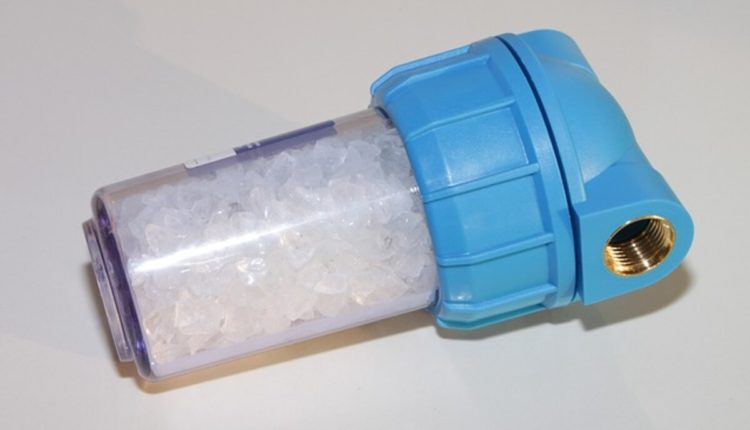 How to Install a Home Water Filter