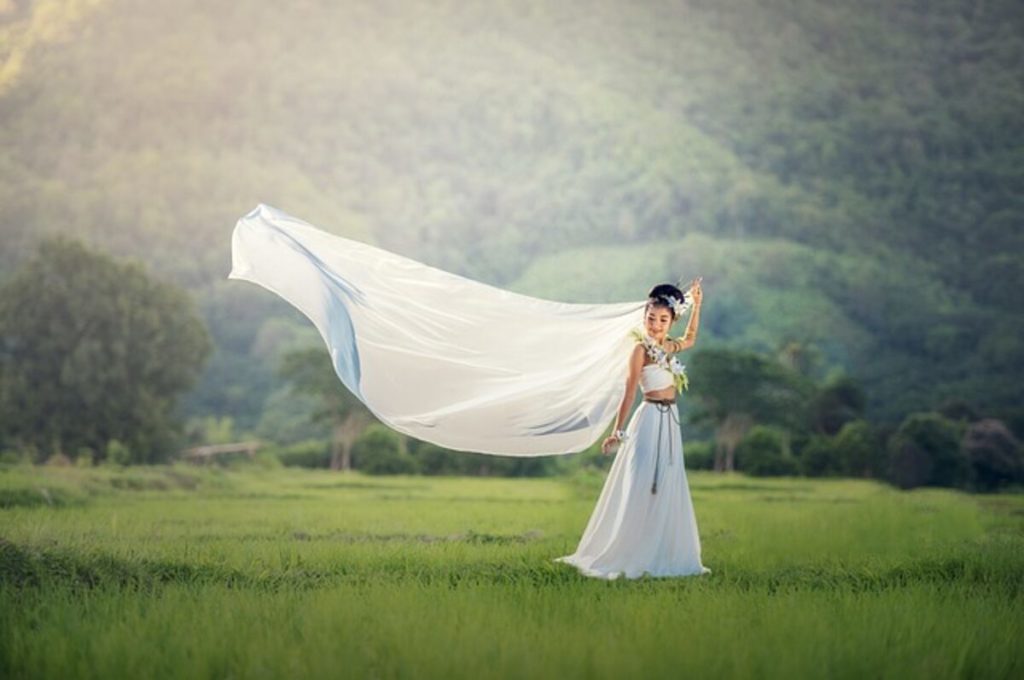 Kate Gubanyi Bridal