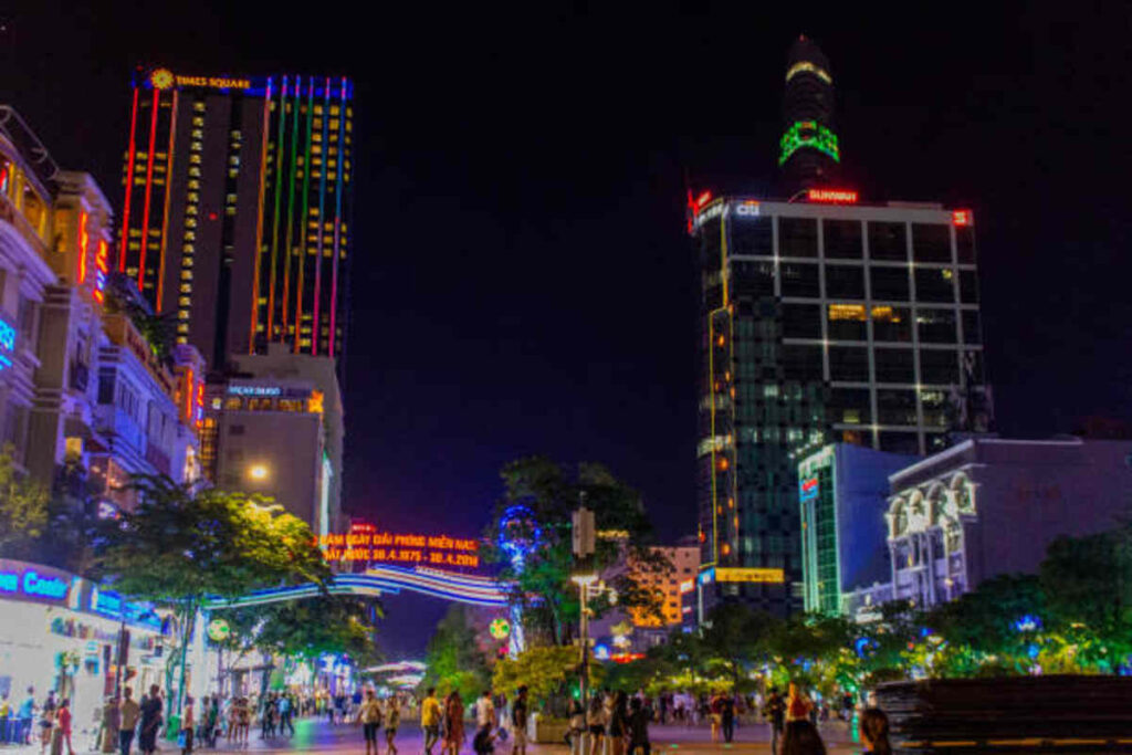 Quận 1 có gì chơi